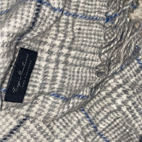 Enya Mantanani Cashmere Scarf 100% cashmere - Picture 3 of 3